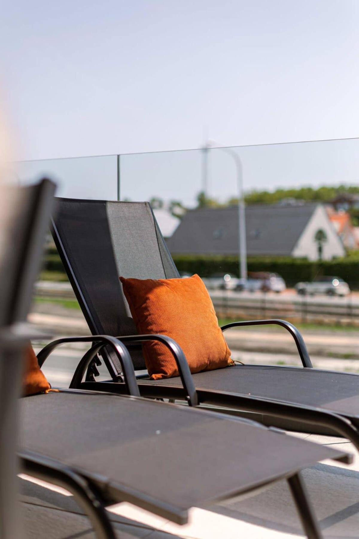 New, Luxurious And Modern Apartment With Private Parking Koksijde Exterior foto